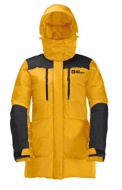 Vintage Cook's Jacket 1995 Series - Cool, Classic, and Ready to Wear. Get Your Retro Kitchen Style Now.